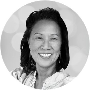 Portrait of Jen Fong, Associate Broker